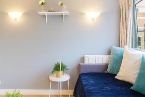 Oxford Circus 2BHK by KeyHol Holidays Let