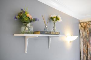 Oxford Circus 2BHK by KeyHol Holidays Let