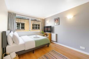 Oxford Circus 2BHK by KeyHol Holidays Let