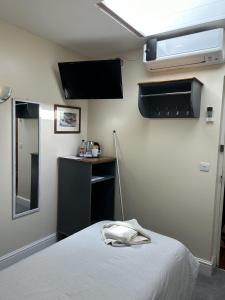 Halfway House Inn Country Lodge