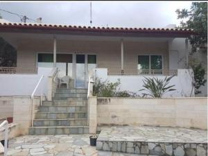 Villa in Hersonissos with Lush Garden