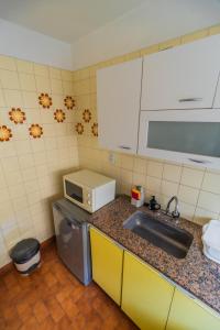 Check and Home - Catamarca - 4 Huéspedes en el Centro con Balcón a la Calle