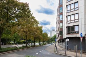 Robs Suite - Zentrale Design-Suite am Opernplatz, 2 Zimmer, 2 Bäder und Top-Ausstattung