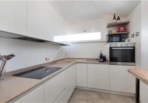 Attico in the city center, terrace & stunning lake view