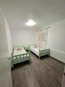 3 Bedroom home with Private Pool & Parking