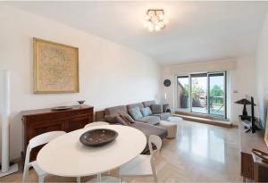 Attico in the city center, terrace & stunning lake view