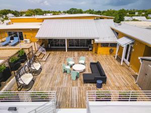 New KAMP - Rooftop Penthouse