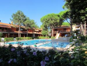 Charming apartment with garden