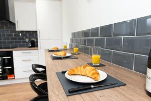 Argyle House Stunning 2 Bed Town Centre Home from Home with Private Parking