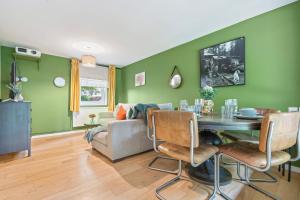 30 Percent Off Today Only- Last Chance-Business & Contractors - Parking & WiFi - Sleeps 7 - 5 Beds!