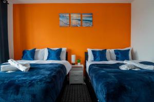 Sleeps 12 - Contractors - Groups - Families