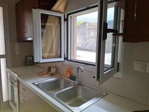 Karofillos homes-Oropedio