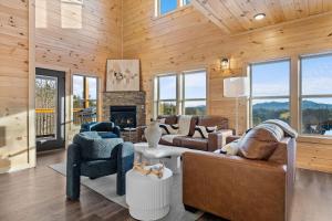 Views From The Mountain Top by American Patriot Getaways