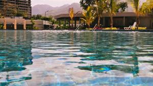 Luxe Shore & Balcony Sunrise 1108