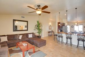 Pool, Hot Tub and Mtn Views Lake Havasu City Home!