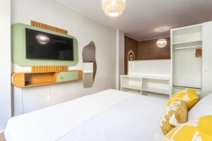 Tropical Copacabana Apartments