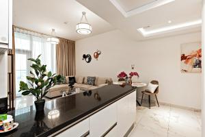 Stylish 1BR Apartment at Meera Tower