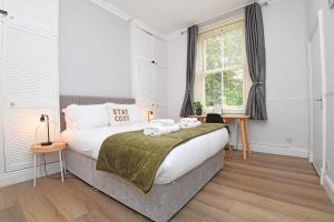 Harrogate Self Catering -Kings Suite-Private Parking-Overlooking H-C-C