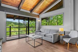 Wildwood Refuge by American Patriot Getaways