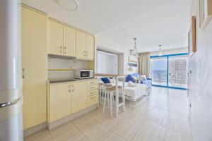 Apartamentos Currus Los Caballos