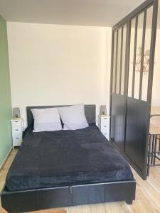 Grand Studio Calme Proche Centre-Ville & CFD