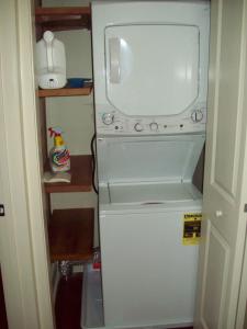 Large Unique Ground Floor Loft with Parking #2