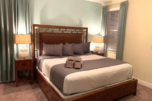 Luxury 9-Bedroom Villa with Pool Near Disney
