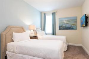 Luxury 9-Bedroom Villa with Pool Near Disney