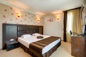 Double Room with Balcony and Free Parking room in Siena House