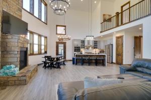 Luxe Ski Escape! Breck Home with Hot Tub and Game Room