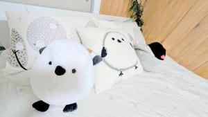 MIYAVI#101 3min walk from Narimasu Station, up to 6 people, spacious popular character room, Tokyos largest Don Quijote