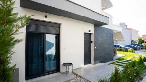 Athina Luxury Complex