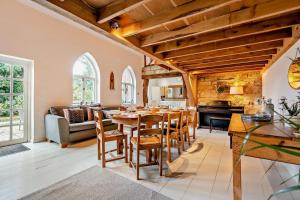 Castlemans Coach House