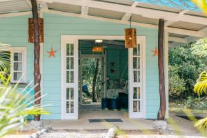 Casa Olas Bluff Beach