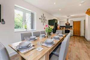 4 Bed in Retorrick Mill oc-p28898