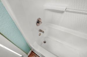 Direct Oceanfront Studio Sandcastle South Pools