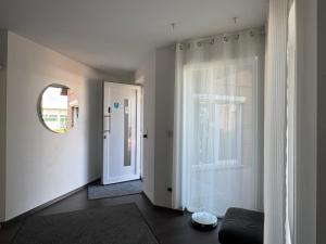 Modern House Gehrden auf 2 Etagen, Nice Garten, Barbecue, Contactless Check-in, free parking