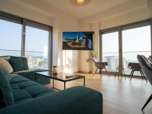 FAVEHOME Apartment Sea View Pool Parking 2 Bedrooms Near Beach