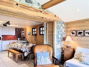 Chalet La Maisonnee - APPARTEMENT 8 PERS - DANS CHALET - PROCHE PISTES MAE-4513