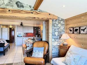 Chalet La Maisonnee - APPARTEMENT 8 PERS - DANS CHALET - PROCHE PISTES MAE-4513