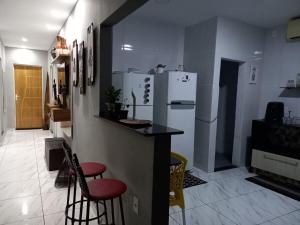 4 Quartos, com Piscina, Churrasqueira e garagem