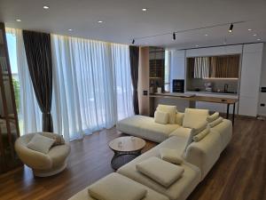 Modern Luxury Villa in Green Coast with Sea View & Private Garden