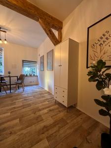 WOW schicke Loftwohnung, Appartement Wifi, Minibar