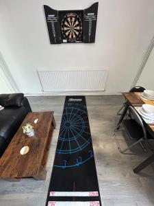 Burlington House - Luxury Home for Contractors