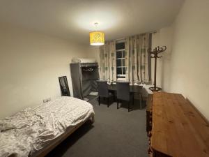 Russell square big room