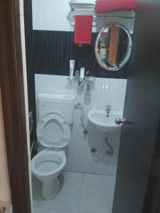 Self checkin4Couples & Family friendly Entire 2 BHK