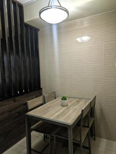 30T1 Chic Corners by Leo, Studio Unit, Horizons 101