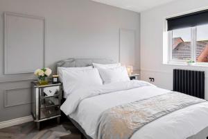 Three Bedroom Birmingham Stay Free Parking Perfect for Families Travellers Professionals M6