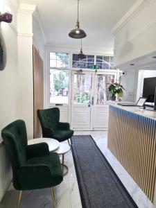 Golders Park Hotel
