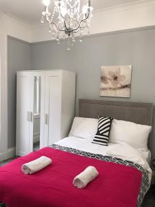 Grange Lone entire apartment with two double beds